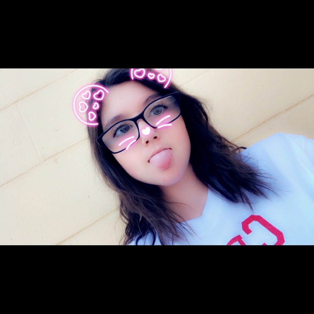 Meet your Posher, Hannah